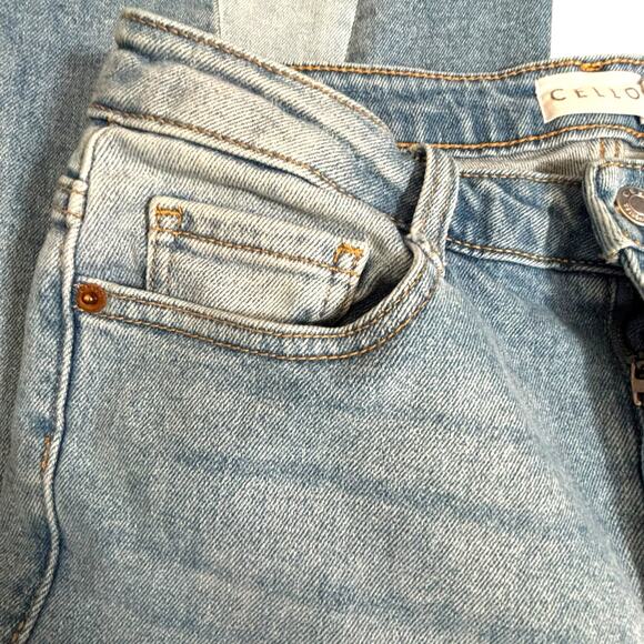 Cello Light Wash Wide Flare Jeans Size 11 Patchwork Panel Raw Hem Y2K Style - Picture 6 of 14